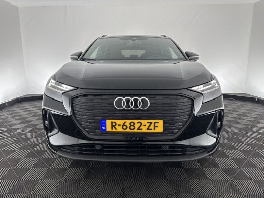 Audi Q4 e-tron 40 S edition 77 kWh S-Line-Sportpack [ 3-Fase ] (INCL-BTW) *HEAT-PUMP | LEATHER-FABRIC | MATRIX-L... ActivLease financial lease