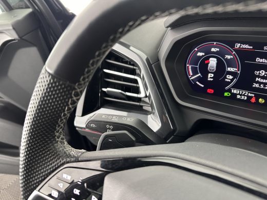Audi Q4 e-tron 40 S edition 77 kWh S-Line-Sportpack [ 3-Fase ] (INCL-BTW) *HEAT-PUMP | LEATHER-FABRIC | MATRIX-L... ActivLease financial lease