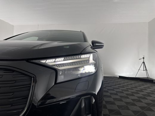 Audi Q4 e-tron 40 S edition 77 kWh S-Line-Sportpack [ 3-Fase ] (INCL-BTW) *HEAT-PUMP | LEATHER-FABRIC | MATRIX-L... ActivLease financial lease