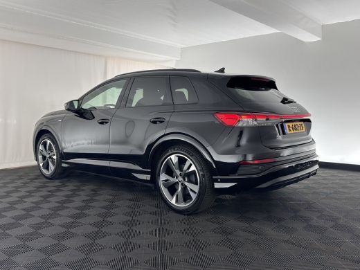 Audi Q4 e-tron 40 S edition 77 kWh S-Line-Sportpack [ 3-Fase ] (INCL-BTW) *HEAT-PUMP | LEATHER-FABRIC | MATRIX-L... ActivLease financial lease