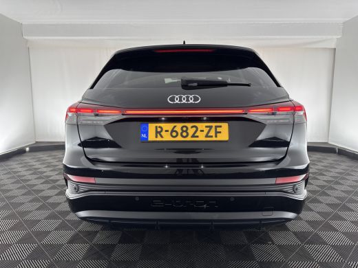 Audi Q4 e-tron 40 S edition 77 kWh S-Line-Sportpack [ 3-Fase ] (INCL-BTW) *HEAT-PUMP | LEATHER-FABRIC | MATRIX-L... ActivLease financial lease