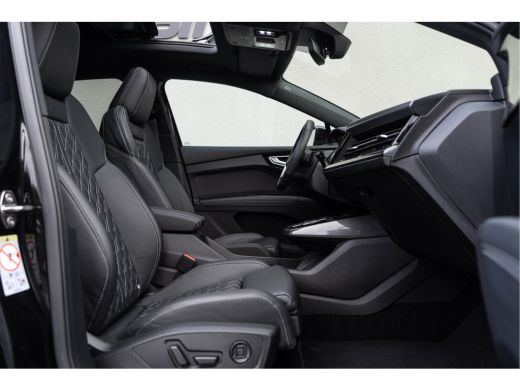 Audi Q4 Sportback e-tron 40 / 2x S-line/ Sonos/ Head-Up/ Ruit-leder/ Adaptive Cruise Control/ Panoramadak/ 150kW (204PK) ActivLease financial lease