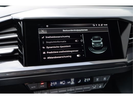 Audi Q4 Sportback e-tron 40 / 2x S-line/ Sonos/ Head-Up/ Ruit-leder/ Adaptive Cruise Control/ Panoramadak/ 150kW (204PK) ActivLease financial lease