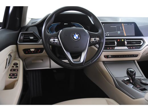 BMW 3-serie 330e Business Edition Plus *1ste Eigenaar*Navigatie*Park assist* ActivLease financial lease