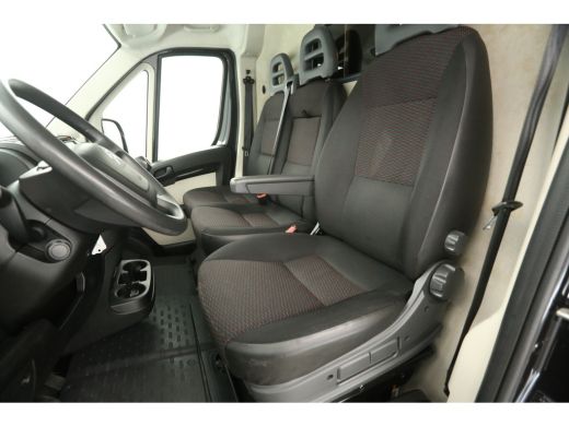 Citroën Jumper 30 2.0 BlueHDi L2H2 Airco Camera Cruise PDC 3 Persoons Elektrpakket ActivLease financial lease
