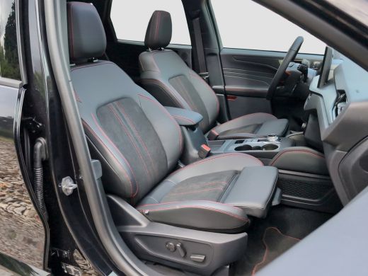 Ford Kuga 2.5 PHEV ST-Line X | Apple Carplay/Android Auto|telefoonintegratie premium | Dodehoek detectie | ... ActivLease financial lease
