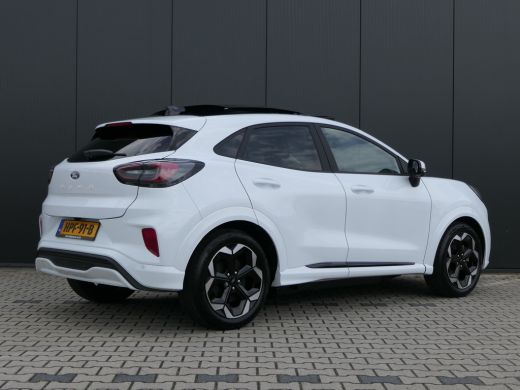Ford Puma Gen-E Premium 44 kWh | Panoramadak | Winterpack | 360 Camera | Adaptive Cruise | BLIS | Matrix LED ActivLease financial lease