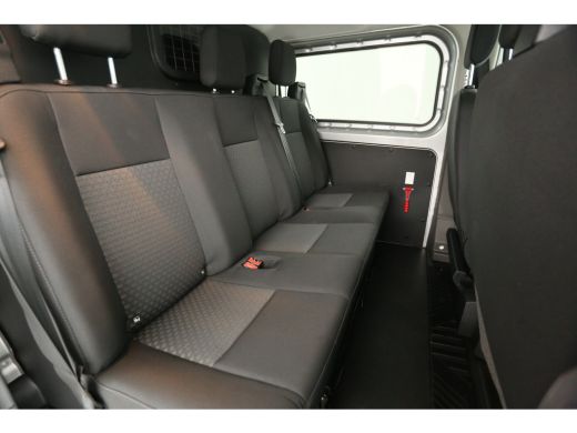Ford Transit Custom 2.0 TDCI L2H1 | Dubbele Cabine | 6 Persoons | LED Trekhaak Airco Cruise Camera Carplay Navigatie PDC ActivLease financial lease