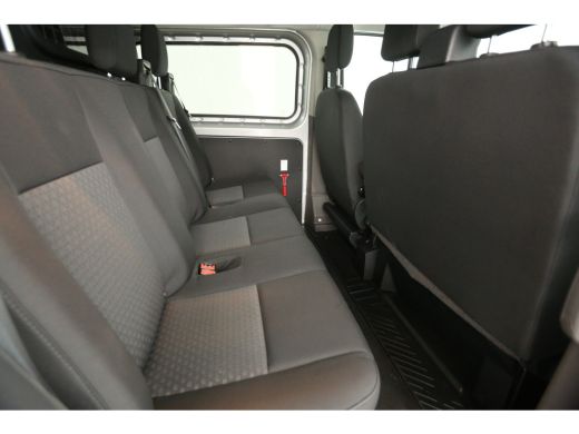 Ford Transit Custom 2.0 TDCI L2H1 | Dubbele Cabine | 6 Persoons | LED Trekhaak Airco Cruise Camera Carplay Navigatie PDC ActivLease financial lease