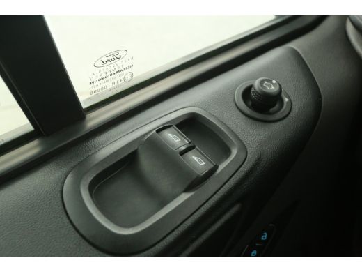 Ford Transit Custom 2.0 TDCI L2H1 | Dubbele Cabine | 6 Persoons | LED Trekhaak Airco Cruise Camera Carplay Navigatie PDC ActivLease financial lease