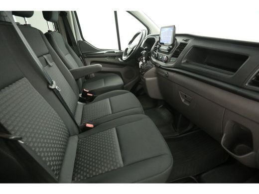Ford Transit Custom 2.0 TDCI L2H1 | Dubbele Cabine | 6 Persoons | LED Trekhaak Airco Cruise Camera Carplay Navigatie PDC ActivLease financial lease