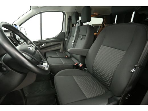 Ford Transit Custom 2.0 TDCI L2H1 | Dubbele Cabine | 6 Persoons | LED Trekhaak Airco Cruise Camera Carplay Navigatie PDC ActivLease financial lease