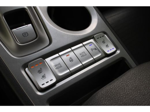 Hyundai KONA EV Premium 64 kWh | LEDER | CAMERA | ADATIPVE CRUISE | STOELVERW + VERKOELING! | HEAD-UP | FULL O... ActivLease financial lease