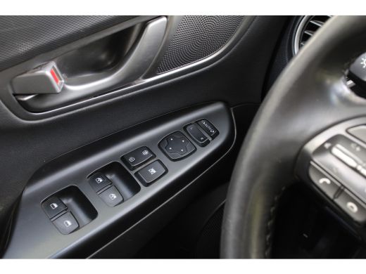 Hyundai KONA EV Premium 64 kWh | LEDER | CAMERA | ADATIPVE CRUISE | STOELVERW + VERKOELING! | HEAD-UP | FULL O... ActivLease financial lease