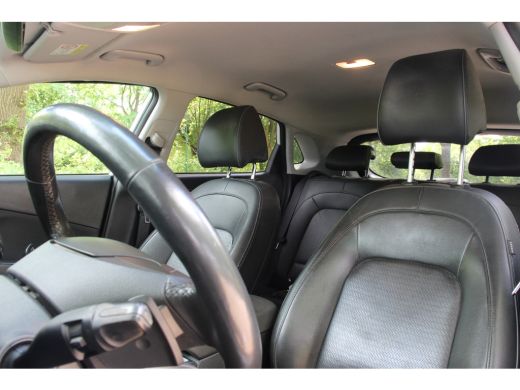 Hyundai KONA EV Premium 64 kWh | LEDER | CAMERA | ADATIPVE CRUISE | STOELVERW + VERKOELING! | HEAD-UP | FULL O... ActivLease financial lease