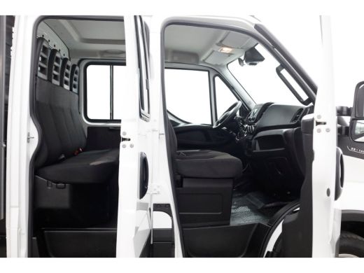Iveco Daily 35C14 136pk E6 Open Laadbak D.C. Trekhaak 3500kg 08-2022 ActivLease financial lease