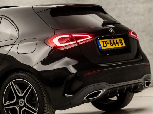 Mercedes A-Klasse 180 AMG Sport Night Upgrade (SCHUIFDAK, GROOT NAVI, LEDER/ALCANTARA, STOELVERWARMING, WIDESCREEN,... ActivLease financial lease