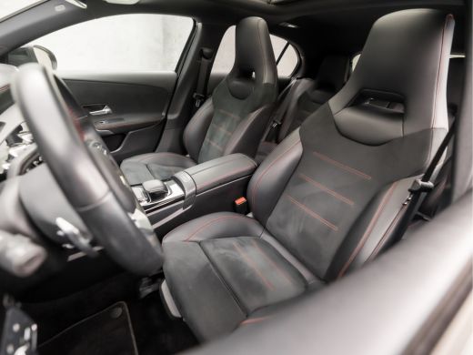 Mercedes A-Klasse 180 AMG Sport Night Upgrade (SCHUIFDAK, GROOT NAVI, LEDER/ALCANTARA, STOELVERWARMING, WIDESCREEN,... ActivLease financial lease