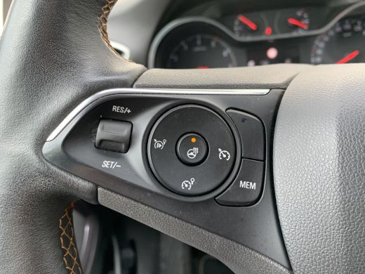 Opel Crossland X 1.2 Turbo Innovation Airco | Cruise Control | Camera | Keyless | Navigatie | PDC V&A | Stoel&Stuu... ActivLease financial lease