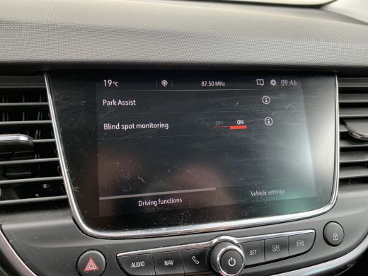 Opel Crossland X 1.2 Turbo Innovation Airco | Cruise Control | Camera | Keyless | Navigatie | PDC V&A | Stoel&Stuu... ActivLease financial lease