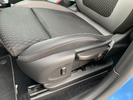 Opel Crossland X 1.2 Turbo Innovation Airco | Cruise Control | Camera | Keyless | Navigatie | PDC V&A | Stoel&Stuu... ActivLease financial lease