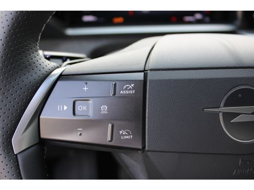 Opel Grandland 1.2 Turbo Hybrid GS / Navigatie / Camera / Stuur -en stoelverwarming / PDC V+A / Keyless / LED / ... ActivLease financial lease