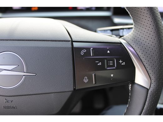 Opel Grandland 1.2 Turbo Hybrid GS / Navigatie / Camera / Stuur -en stoelverwarming / PDC V+A / Keyless / LED / ... ActivLease financial lease