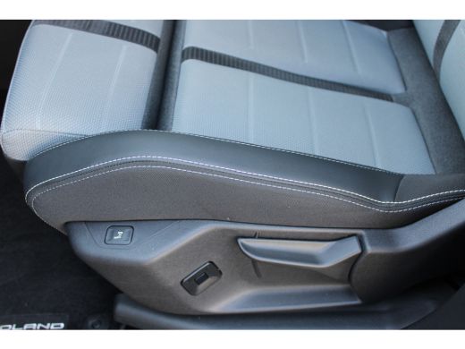Opel Grandland 1.2 Turbo Hybrid GS / Navigatie / Camera / Stuur -en stoelverwarming / PDC V+A / Keyless / LED / ... ActivLease financial lease