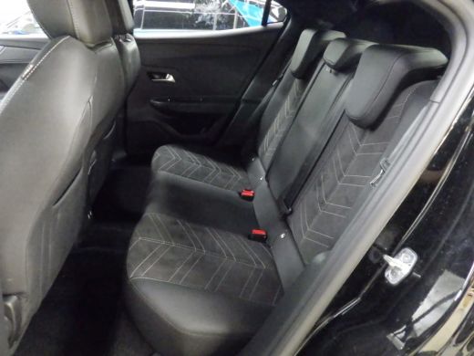 Opel Mokka 1.2 Turbo Hybrid GS AUTOMAAT | ALCANTARA BEKLEDING | MASSAGE STOELEN | NAVIGATIE | PARKEERSENSORE... ActivLease financial lease