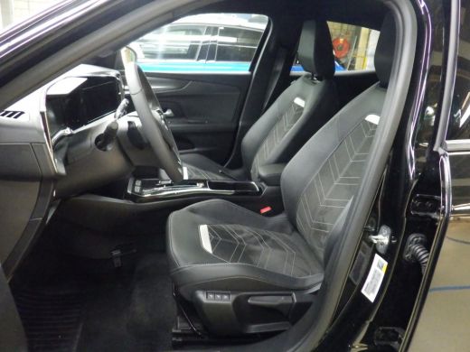 Opel Mokka 1.2 Turbo Hybrid GS AUTOMAAT | ALCANTARA BEKLEDING | MASSAGE STOELEN | NAVIGATIE | PARKEERSENSORE... ActivLease financial lease