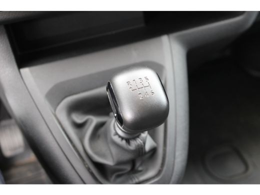 Opel Vivaro 2.0 Diesel 145 L2 / Navigatie / Trekhaak / Camera / Parkeersensoren / Carplay / DAB / ActivLease financial lease