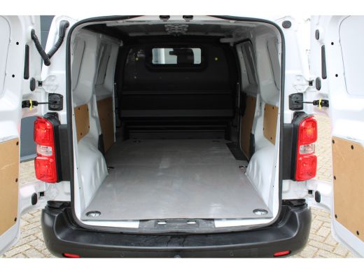 Opel Vivaro 2.0 Diesel 145 L2 / Navigatie / Trekhaak / Camera / Parkeersensoren / Carplay / DAB / ActivLease financial lease