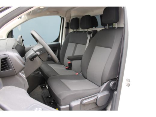 Opel Vivaro 2.0 Diesel 145 L2 / Navigatie / Trekhaak / Camera / Parkeersensoren / Carplay / DAB / ActivLease financial lease