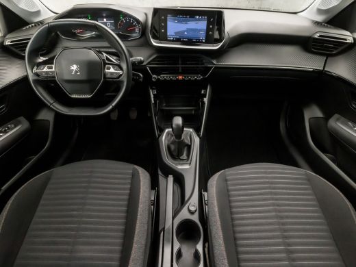Peugeot 208 1.2 PureTech Sport (APPLE CARPLAY, GROOT NAVI, PARKEERSENSOREN, SPORTSTOELEN, LED KOPLAMPEN, LANE... ActivLease financial lease