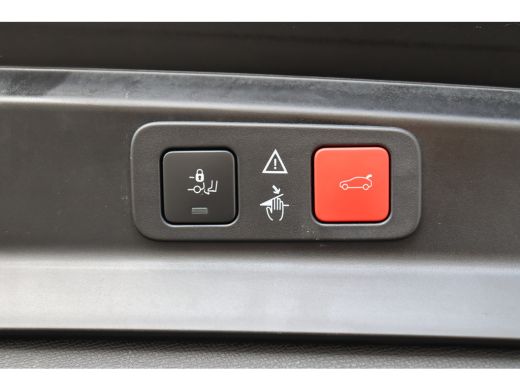 Peugeot 5008 1.2 HYBRID 136PK GT PACK AUTOMAAT / NAVI / CLIMA / PDC / 19" LMV / CAMERA / KEYLESS / PANO. DAK /... ActivLease financial lease