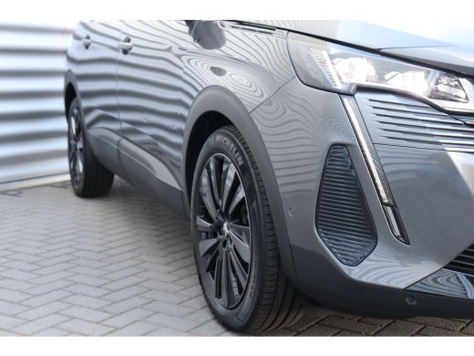 Peugeot 5008 1.2 HYBRID 136PK GT PACK AUTOMAAT / NAVI / CLIMA / PDC / 19" LMV / CAMERA / KEYLESS / PANO. DAK /... ActivLease financial lease