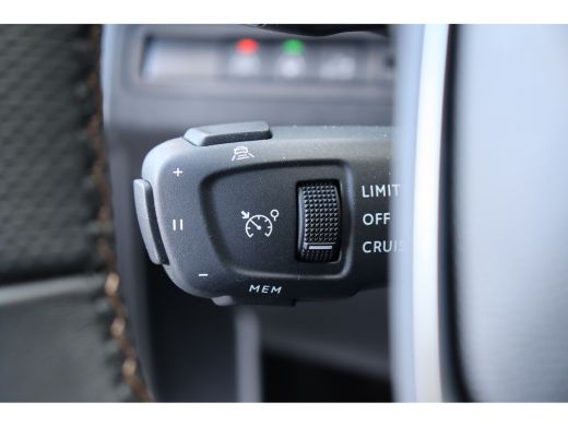 Peugeot 5008 1.2 HYBRID 136PK GT PACK AUTOMAAT / NAVI / CLIMA / PDC / 19" LMV / CAMERA / KEYLESS / PANO. DAK /... ActivLease financial lease