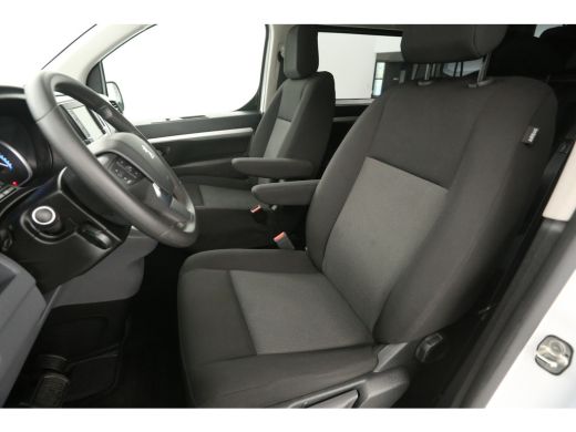 Peugeot e-Expert L3H1 75 kWh | GRATIS E-Step! | Elektrisch | Dubbele Cabine | 5 Persoons | Airco Camera Carplay Na... ActivLease financial lease