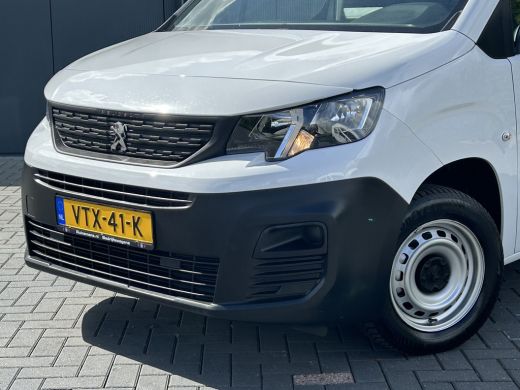 Peugeot Partner 1.5 BlueHDi 100 PK / L1H1 / 1e EIG. / 34.821 KM / AIRCO / CRUISE / APPLE CARPLAY ActivLease financial lease