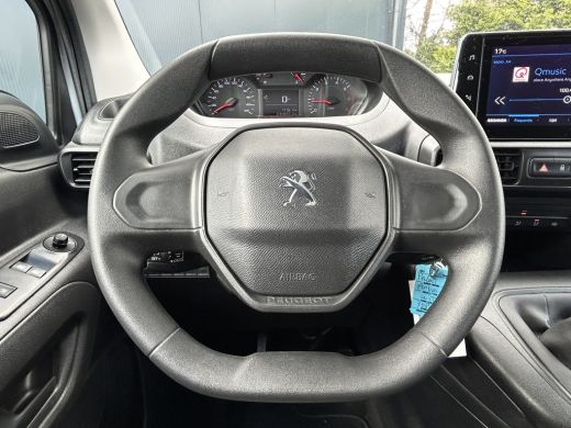 Peugeot Partner 1.5 BlueHDi 100 PK / L1H1 / 1e EIG. / 34.821 KM / AIRCO / CRUISE / APPLE CARPLAY ActivLease financial lease