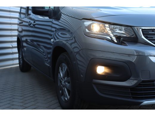 Peugeot Rifter 7-ZITS 1.2 PURETECH 130PK ALLURE AUTOMAAT / NAVI / CLIMA / LED / PDC / 16" LMV / CAMERA / BLUETOO... ActivLease financial lease
