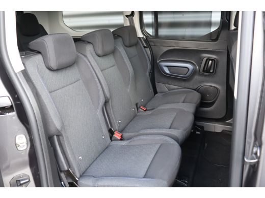 Peugeot Rifter 7-ZITS 1.2 PURETECH 130PK ALLURE AUTOMAAT / NAVI / CLIMA / LED / PDC / 16" LMV / CAMERA / BLUETOO... ActivLease financial lease