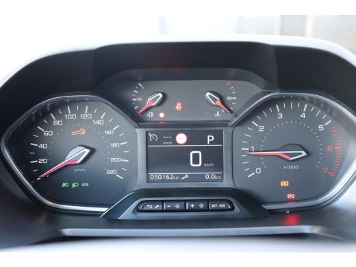 Peugeot Rifter 7-ZITS 1.2 PURETECH 130PK ALLURE AUTOMAAT / NAVI / CLIMA / LED / PDC / 16" LMV / CAMERA / BLUETOO... ActivLease financial lease