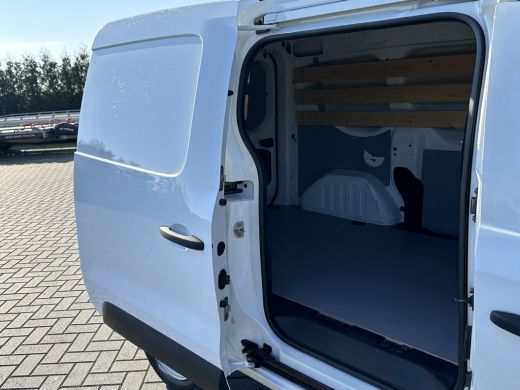 Renault Express 1.5 dCi Comfort / 1e EIGENAAR / CRUISE / AIRCO / GROOT NAVI / APPLE CARPLAY ActivLease financial lease