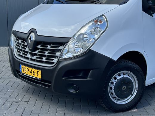 Renault Master T35 2.3 dCi 131 PK / L2H2 / 1e EIG. / AIRCO / CRUISE / NAVI / IMPERIAAL / TREKHAAK ActivLease financial lease