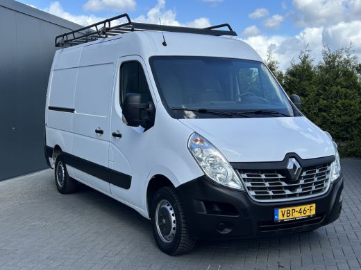 Renault Master T35 2.3 dCi 131 PK / L2H2 / 1e EIG. / AIRCO / CRUISE / NAVI / IMPERIAAL / TREKHAAK ActivLease financial lease