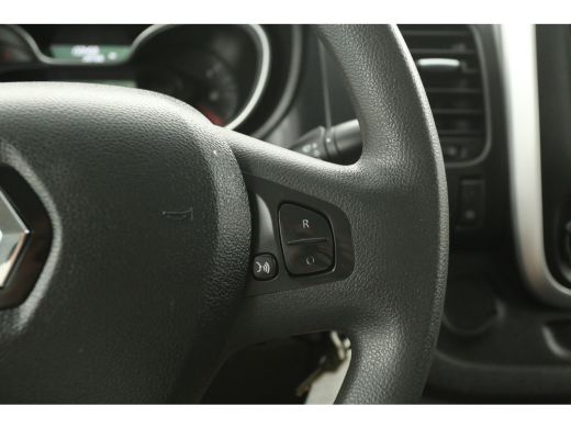 Renault Trafic 1.6 dCi T29 L1H1 Airco Cruise Navi PDC 2xSchuifdeur 3 Persoons Elektrpakket ActivLease financial lease