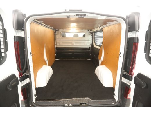 Renault Trafic 1.6 dCi T29 L1H1 Airco Cruise Navigatie PDC 3 Persoons Elektrpakket Schuifdeur ActivLease financial lease