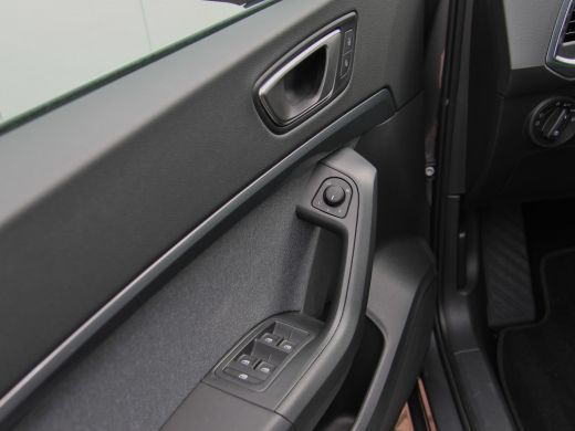 Seat Ateca 1.5 TSI 150pk DSG Style Business Intense | Trekhaak ActivLease financial lease