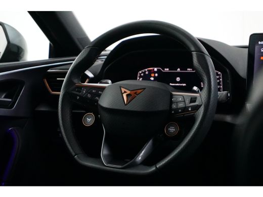 Seat Leon Sportstourer 1.4 e-Hybrid VZ Copper Edition | TREKHAAK | NAVIGATIE | 19 INCH | ELEKTR. A. KLEP ActivLease financial lease